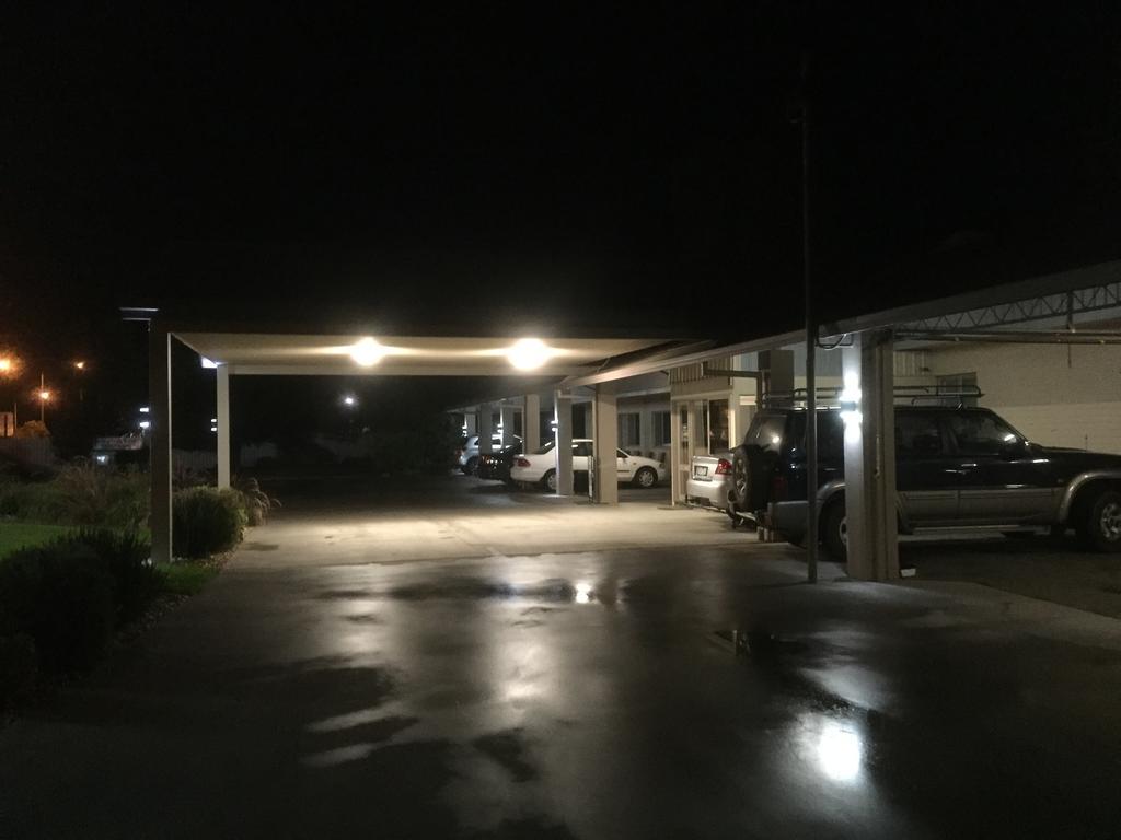 וודונגה Murray Valley Motel מראה חיצוני תמונה
