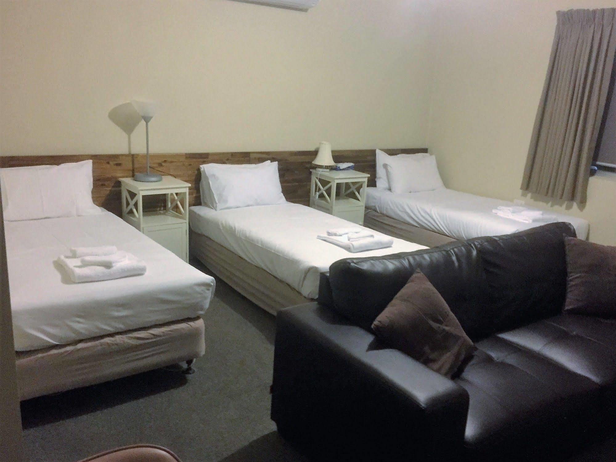 וודונגה Murray Valley Motel מראה חיצוני תמונה