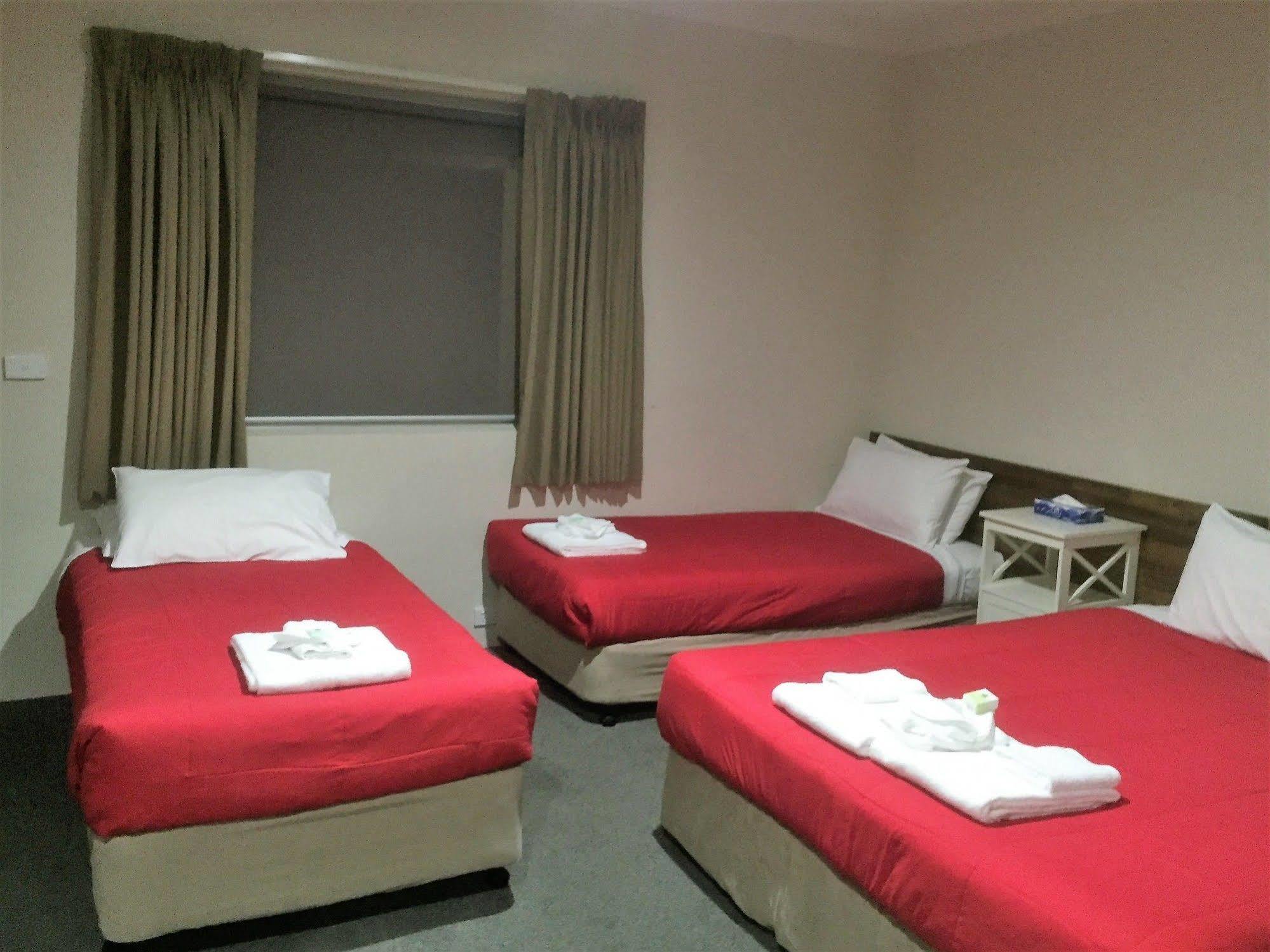 וודונגה Murray Valley Motel מראה חיצוני תמונה