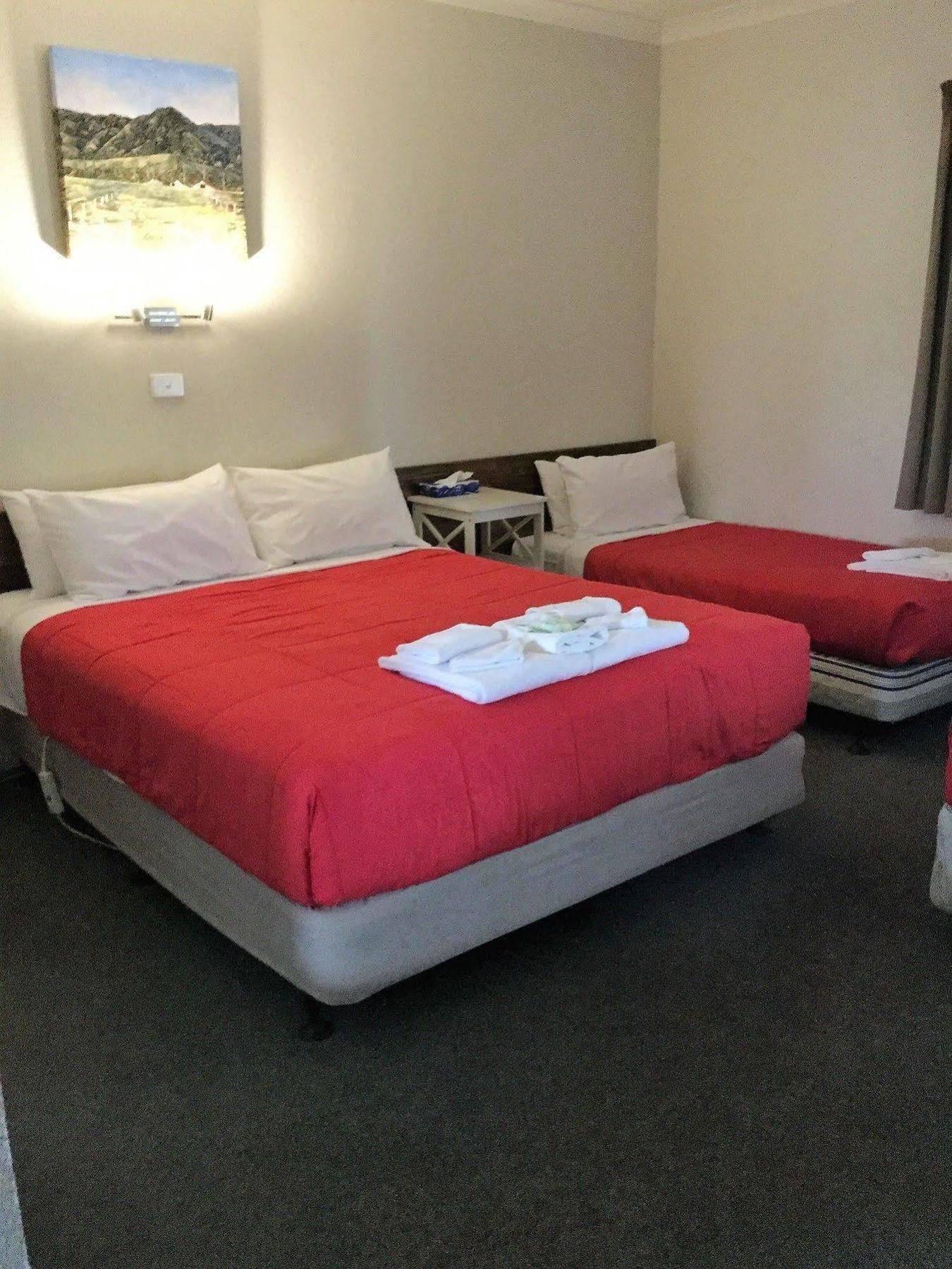 וודונגה Murray Valley Motel מראה חיצוני תמונה