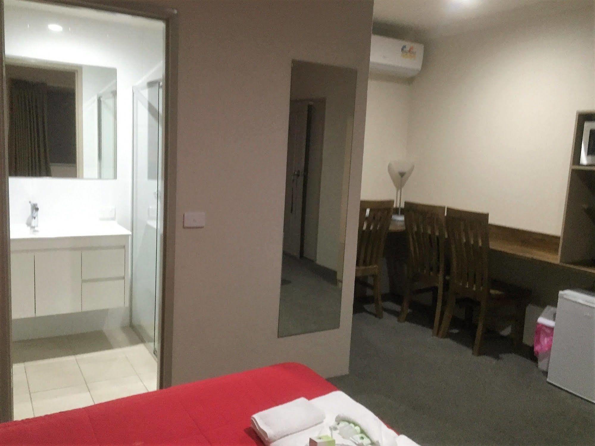 וודונגה Murray Valley Motel מראה חיצוני תמונה