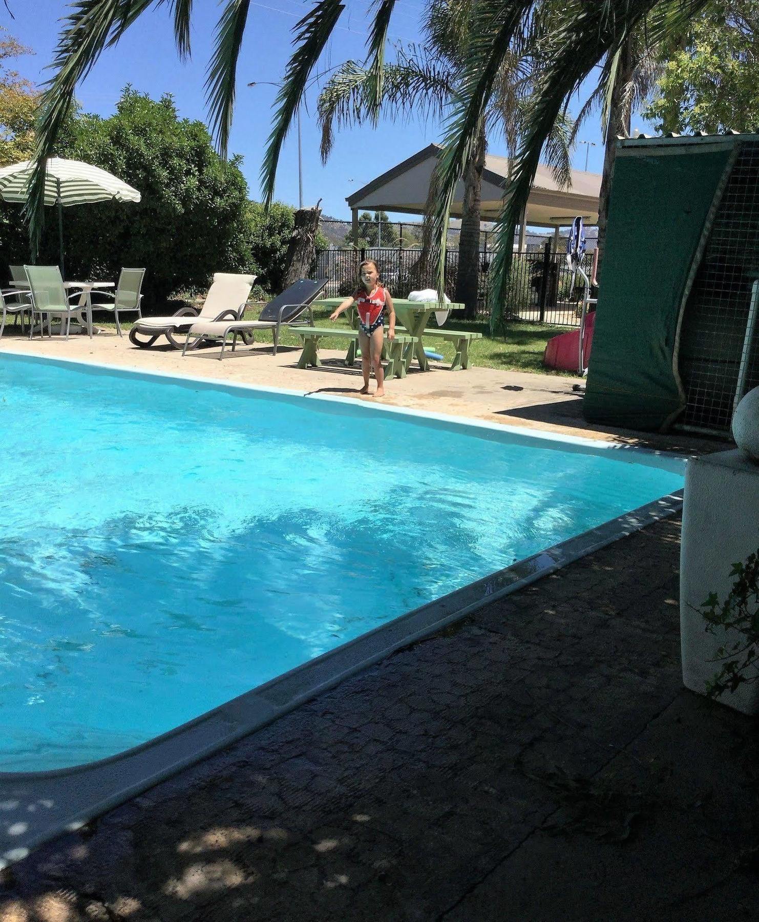 וודונגה Murray Valley Motel מראה חיצוני תמונה